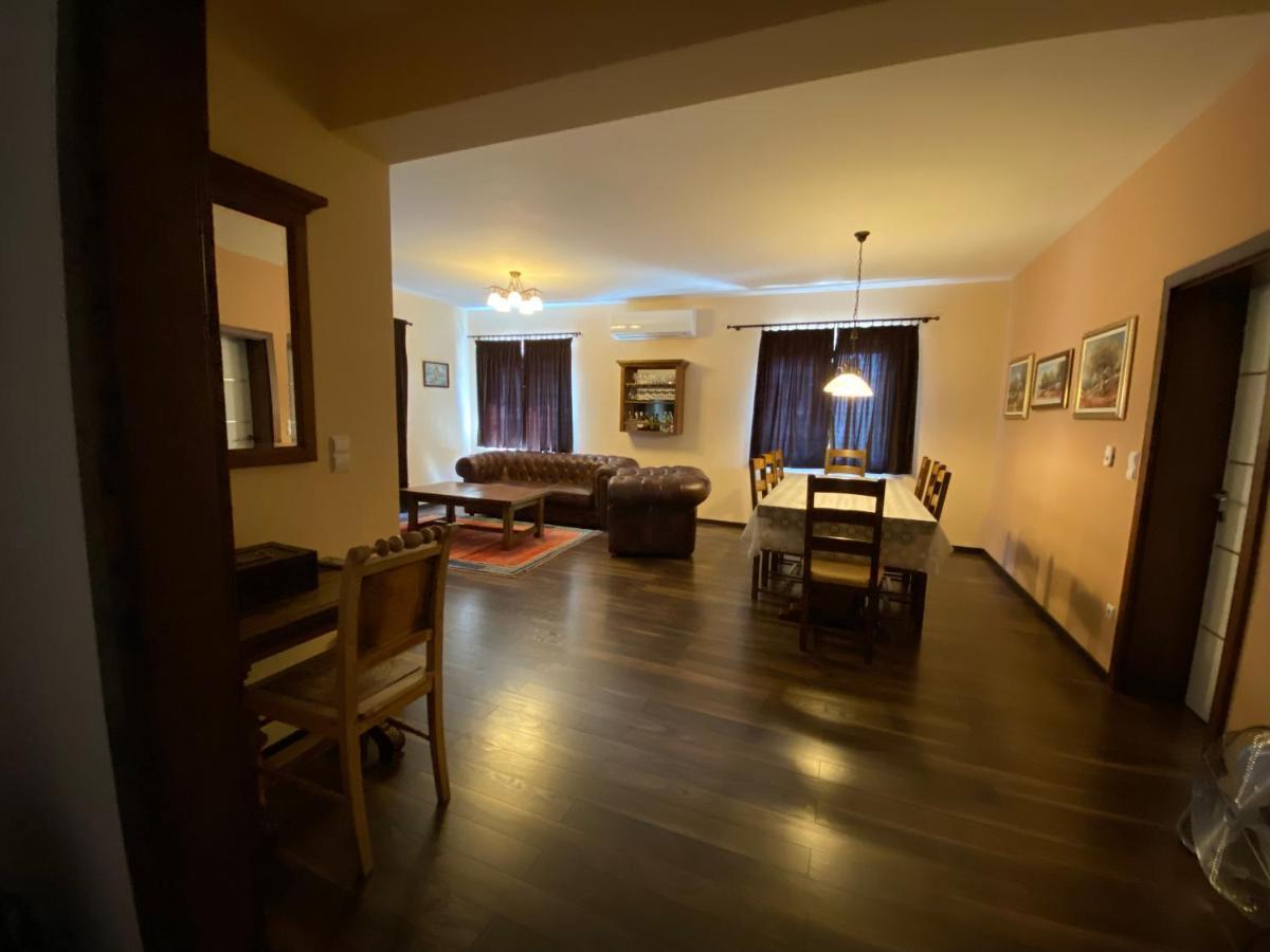 Apartments Villa Lora Kraj  Buitenkant foto